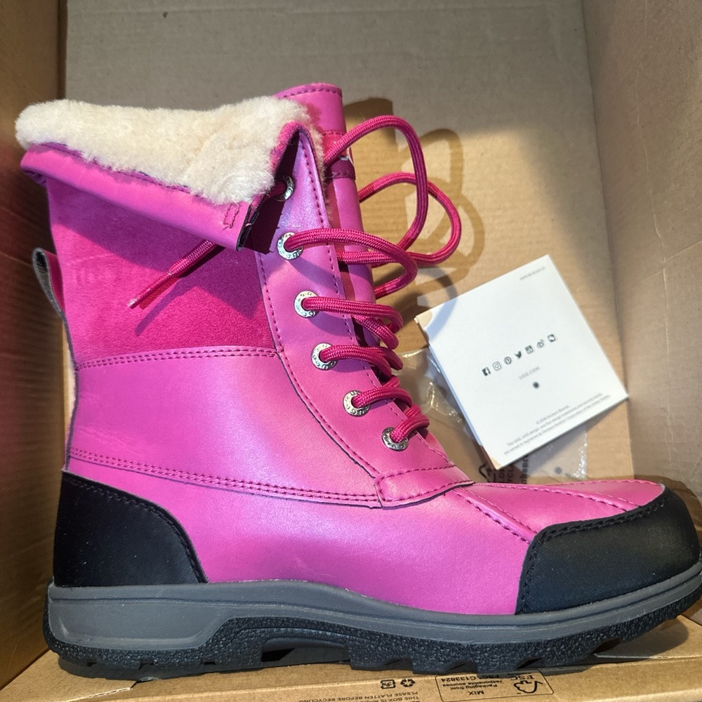Pink Ugg snow boots cute for kids!!!